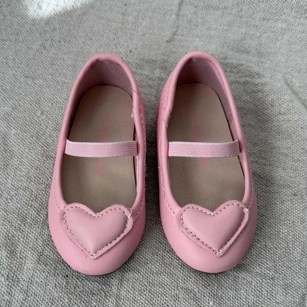 Charming Carter’s Pink Ballet flats 4M